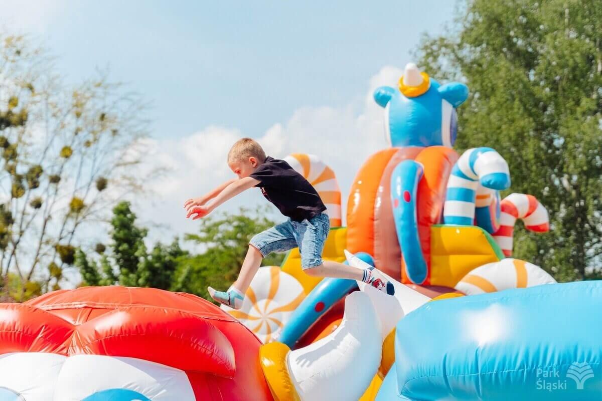 Park Śląski zaprasza na Miasteczko Dmuchańców