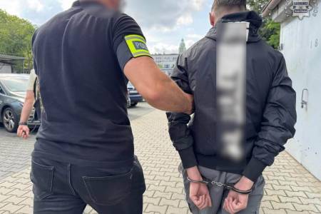 Młodzi Ukraińcy okradli swojego rodaka ze świadczeń socjalnych