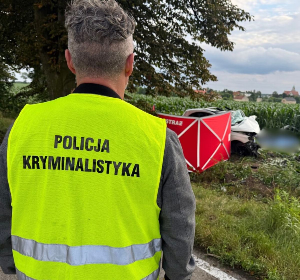 Wyprzedzanie zakończyło się tragedią. Zginęło dwóch mężczyzn