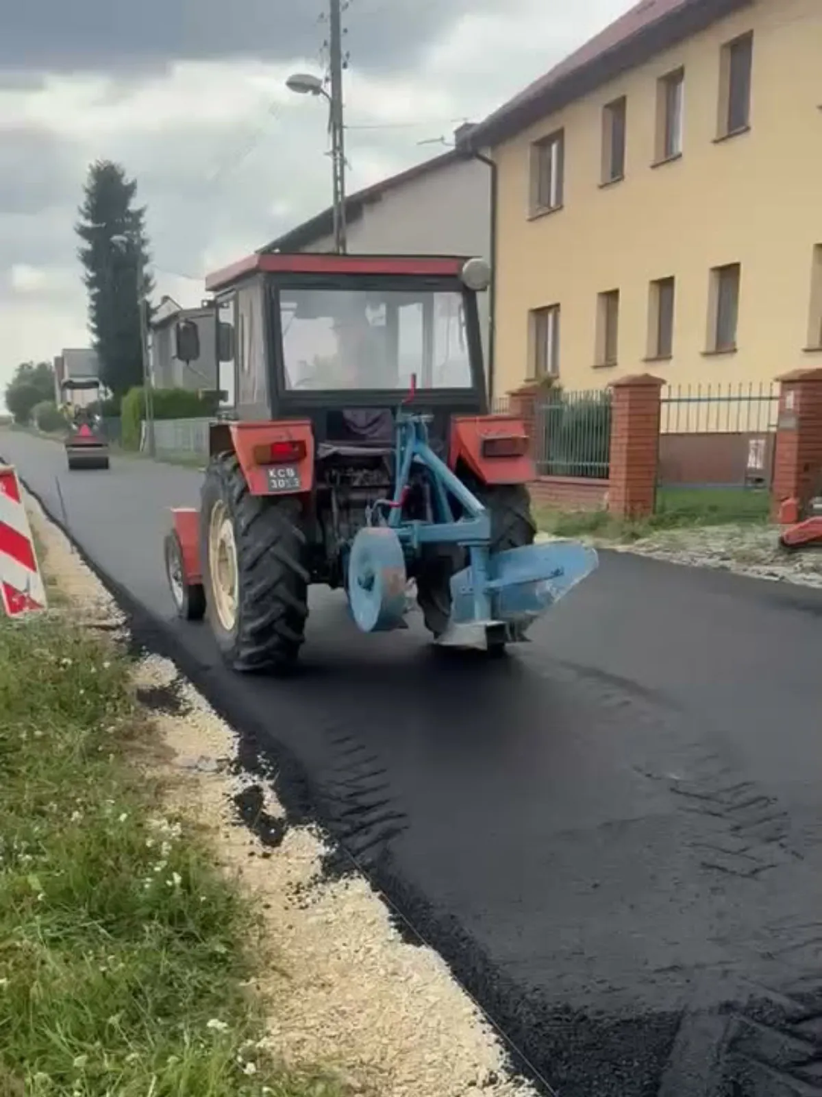 Bitwa o miedzę w Gliwicach. Urzędnicy świętowali sukces, rolnik po prostu go zaorał