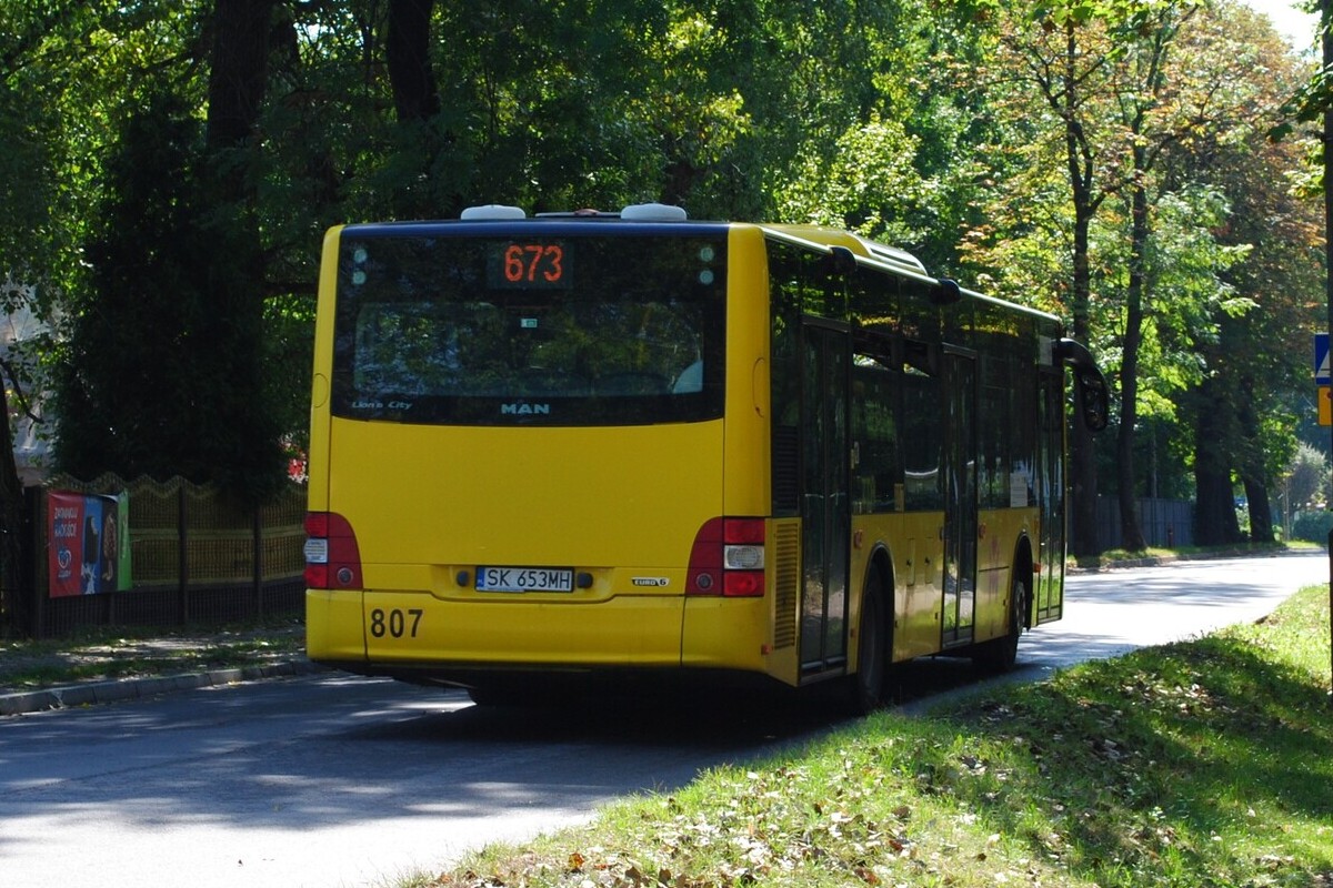 UOKiK zarzucił zmowę przetargową przewoźników autobusowych w GZM